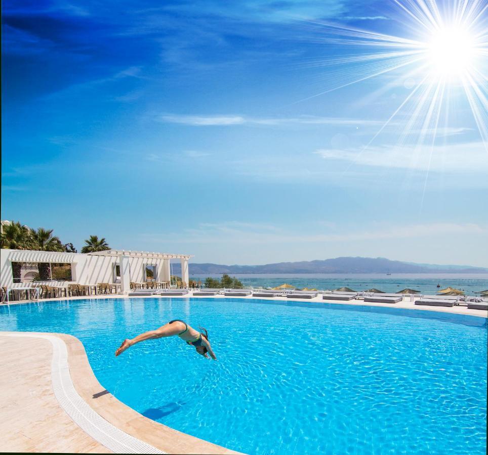 Charm Beach Hotel อัคยาร์ลาร์ ภายนอก รูปภาพ
