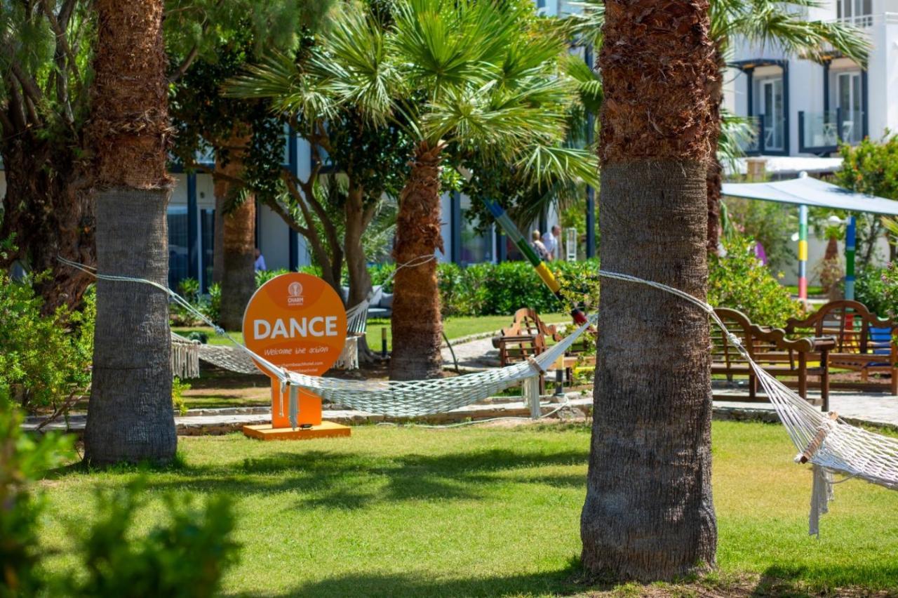 Charm Beach Hotel อัคยาร์ลาร์ ภายนอก รูปภาพ